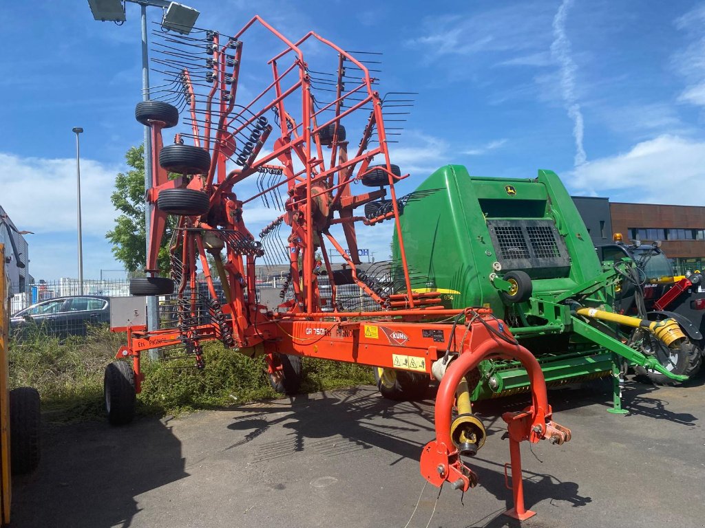 Schwader typu Kuhn GA 7501, Gebrauchtmaschine v SAINT FLOUR (Obrázek 3)