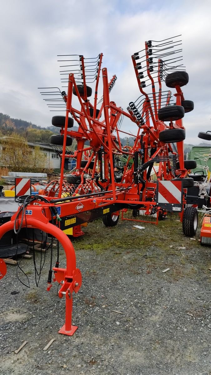 Schwader des Typs Kuhn GA 7501, Neumaschine in Kirchschlag (Bild 1)