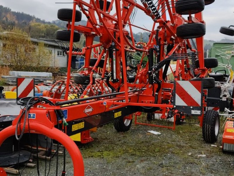 Schwader van het type Kuhn GA 7501, Neumaschine in Kirchschlag