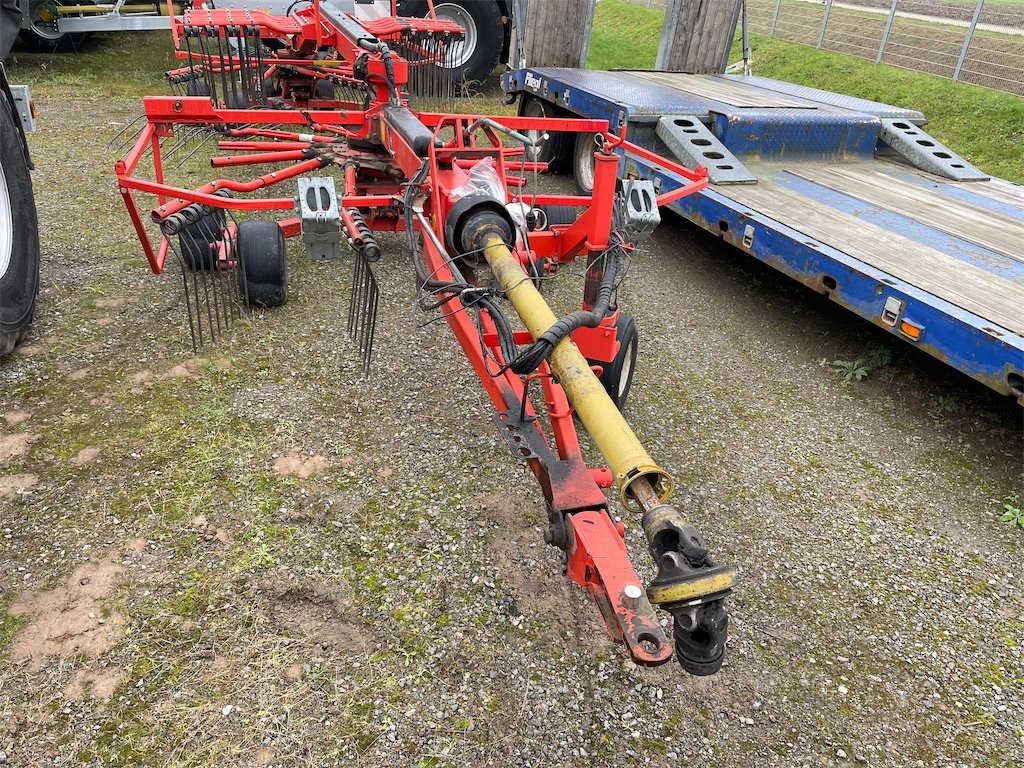 Schwader tipa Kuhn GA 7922, Gebrauchtmaschine u Düsseldorf (Slika 1)