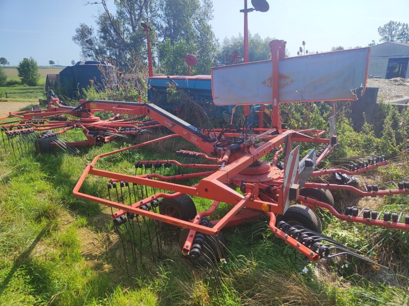 Schwader tip Kuhn GA 7932, Gebrauchtmaschine in Lérouville (Poză 1)