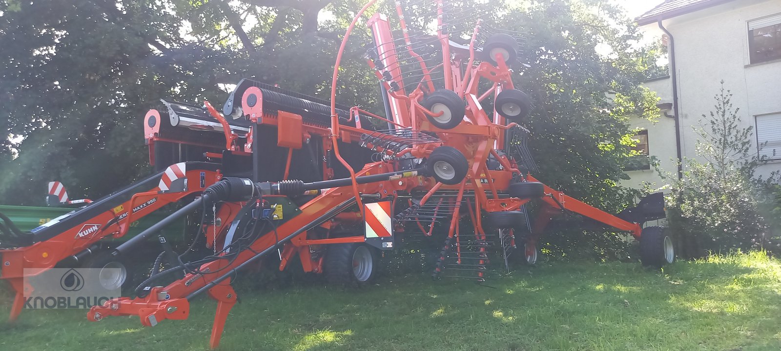 Schwader of the type Kuhn GA 8030, Neumaschine in Wangen (Picture 1)