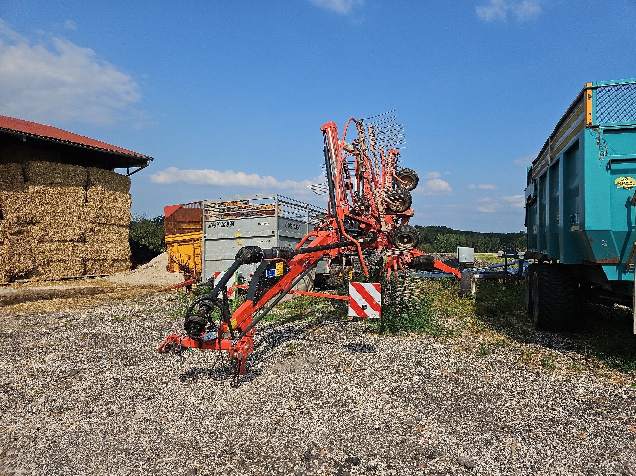 Schwader tip Kuhn Ga 8030, Gebrauchtmaschine in MANDRES-SUR-VAIR (Poză 2)