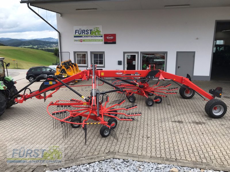 Schwader tip Kuhn GA 8030, Neumaschine in Perlesreut