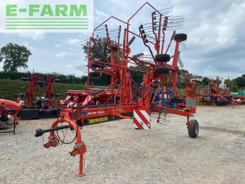 Schwader del tipo Kuhn ga 8121 ( destockage ), Gebrauchtmaschine en Ytrac (Imagen 1)