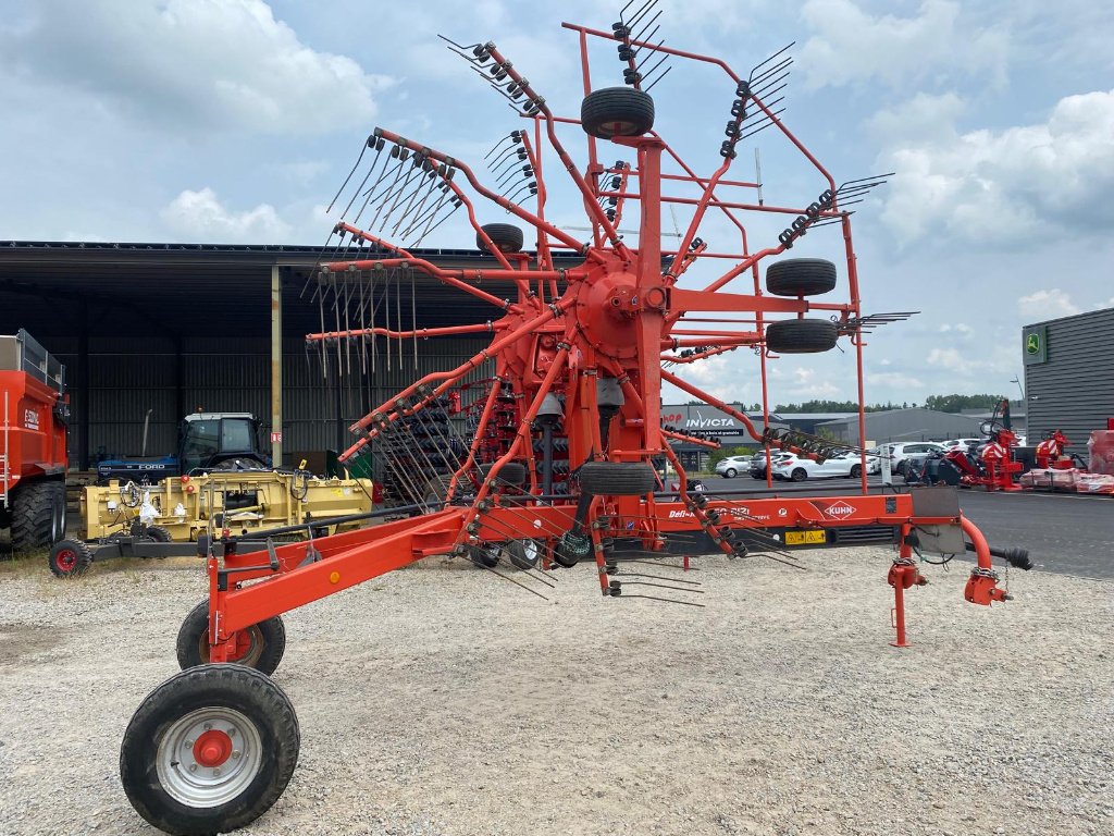 Schwader tip Kuhn GA 8121 ( DESTOCKAGE ), Gebrauchtmaschine in YTRAC (Poză 5)