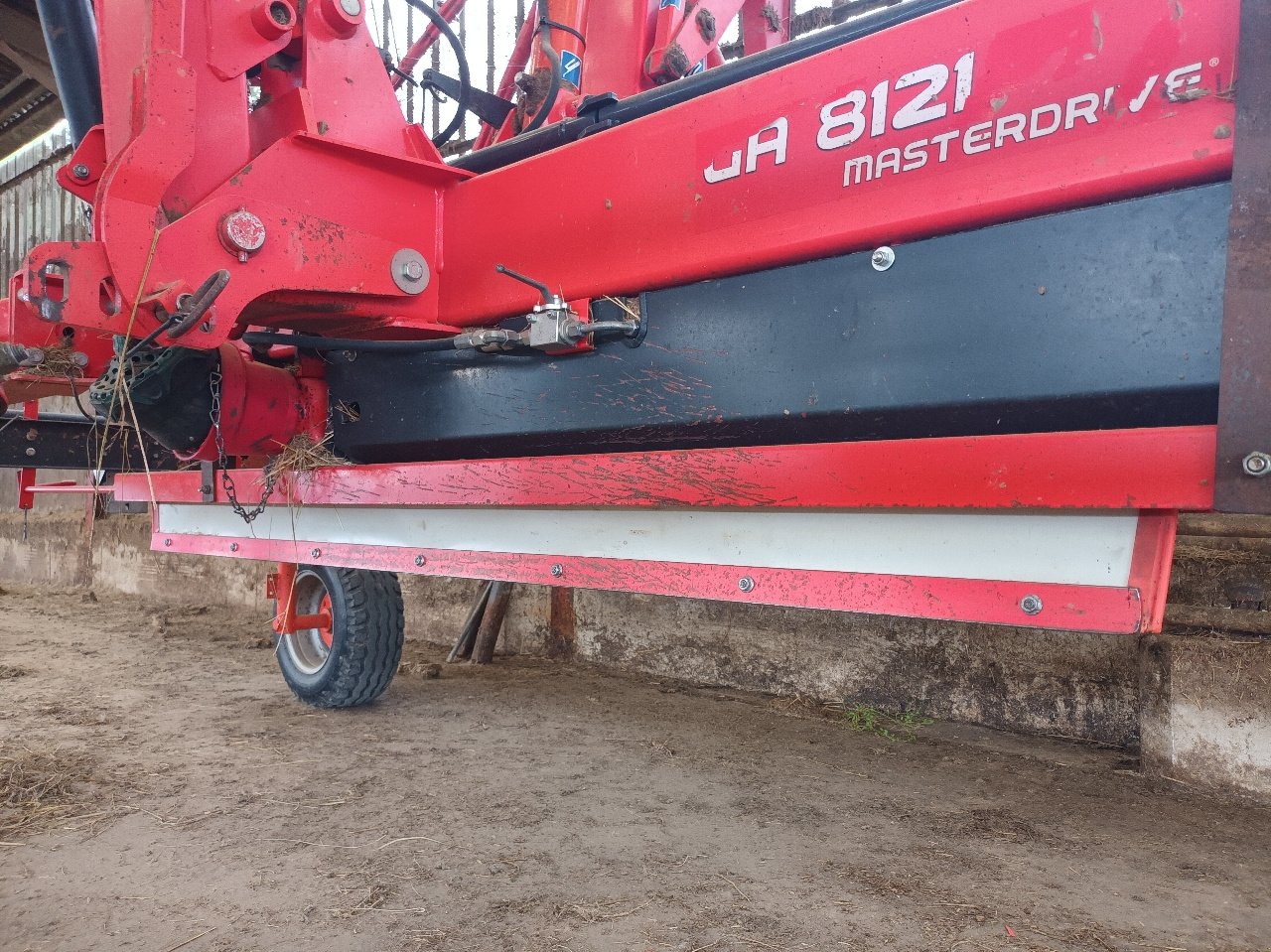 Schwader van het type Kuhn GA 8121, Gebrauchtmaschine in LIGNY LE CHATEL (Foto 8)