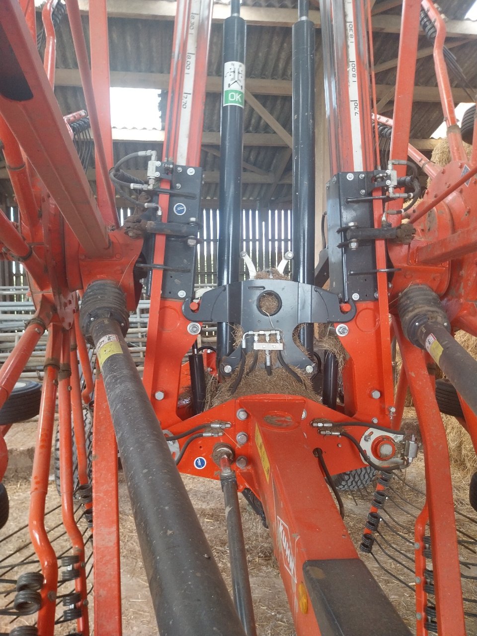 Schwader tip Kuhn GA 8731, Gebrauchtmaschine in CREZANCY EN SANCERRE (Poză 9)