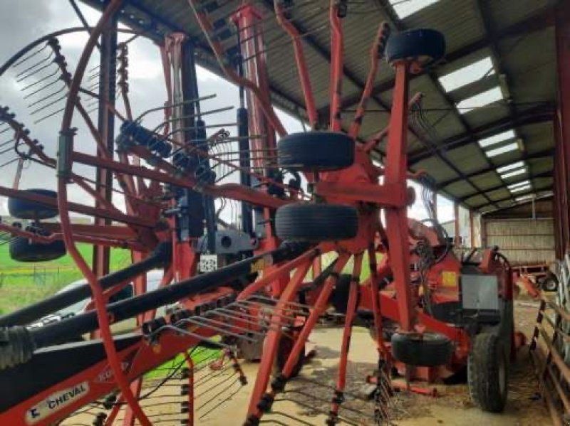 Schwader tip Kuhn GA 8731, Gebrauchtmaschine in BRAS SUR MEUSE (Poză 4)