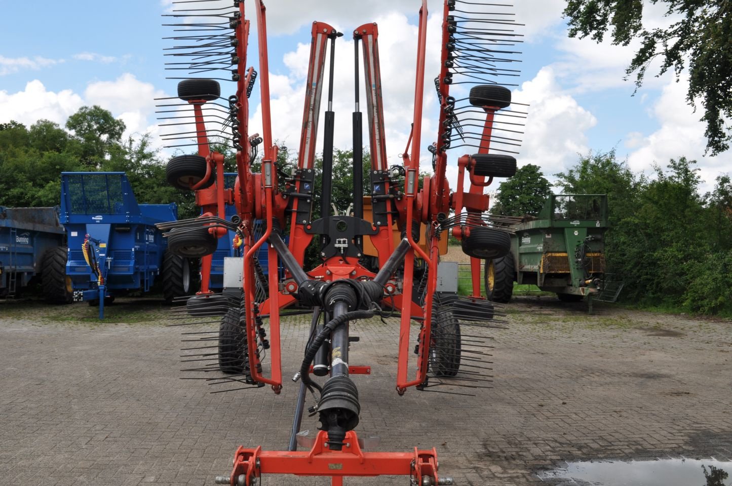 Schwader of the type Kuhn GA 8731, Gebrauchtmaschine in Voorst (Picture 1)