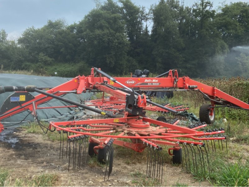 Schwader van het type Kuhn GA 8830, Gebrauchtmaschine in UZERCHE (Foto 1)