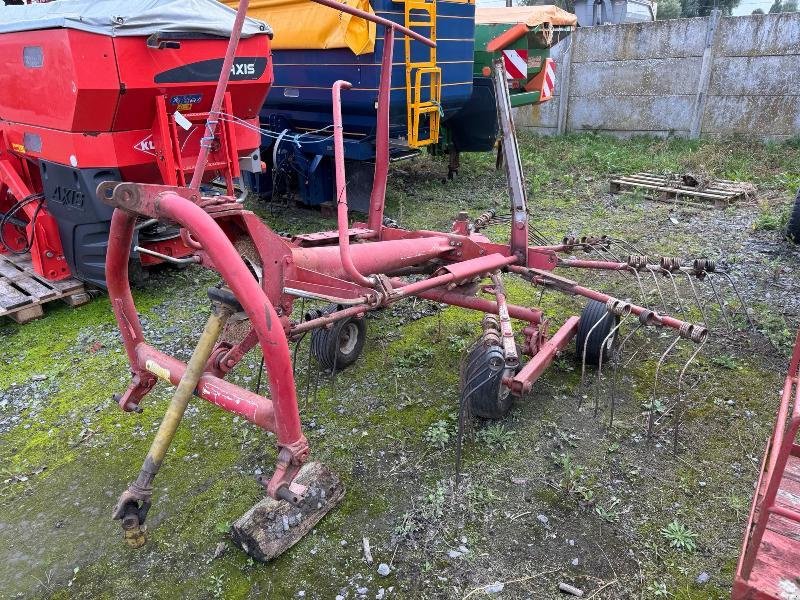 Schwader van het type Kuhn GA300, Gebrauchtmaschine in Richebourg (Foto 1)