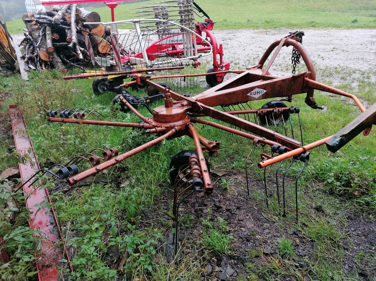 Schwader des Typs Kuhn Ga300G, Gebrauchtmaschine in Saint-Nabord (Bild 3)