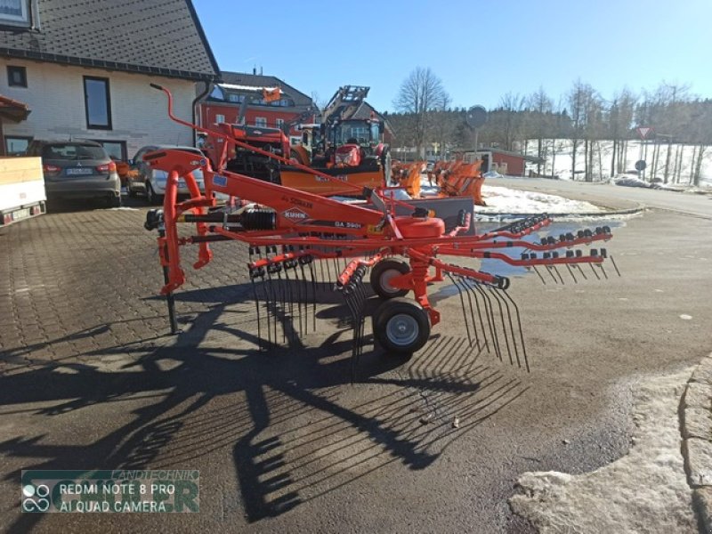 Schwader van het type Kuhn GA3901 GM, Neumaschine in St. Märgen (Foto 7)