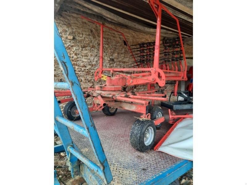 Schwader tip Kuhn GA4321GM, Gebrauchtmaschine in CHAUMONT (Poză 1)