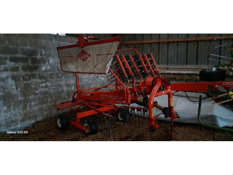 Schwader tipa Kuhn GA4321GM, Gebrauchtmaschine u Wargnies Le Grand (Slika 1)