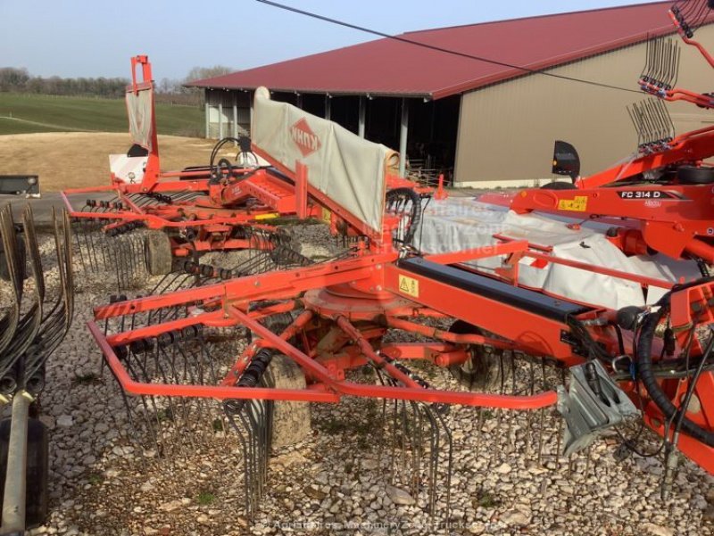 Schwader van het type Kuhn GA6632, Gebrauchtmaschine in GONSANS (Foto 1)