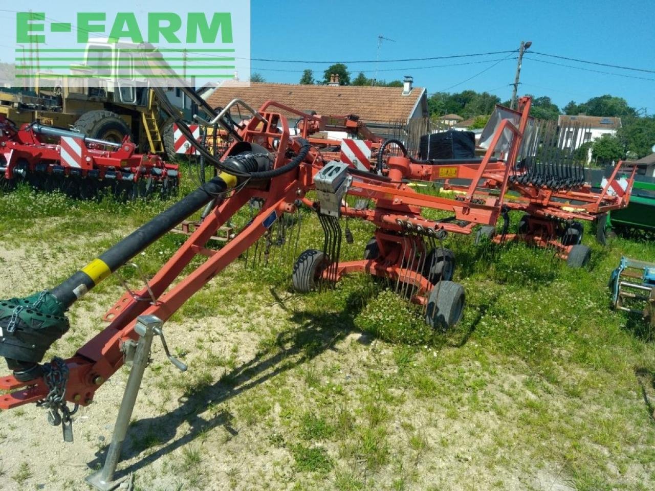 Schwader of the type Kuhn ga6632, Gebrauchtmaschine in CHAUVONCOURT (Picture 1)