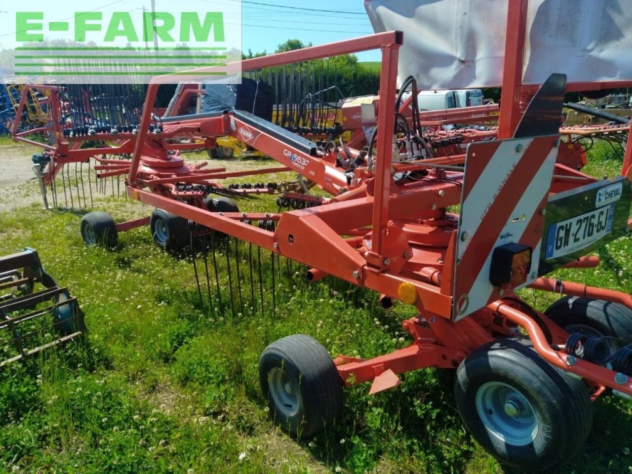 Schwader du type Kuhn ga6632, Gebrauchtmaschine en CHAUVONCOURT (Photo 4)