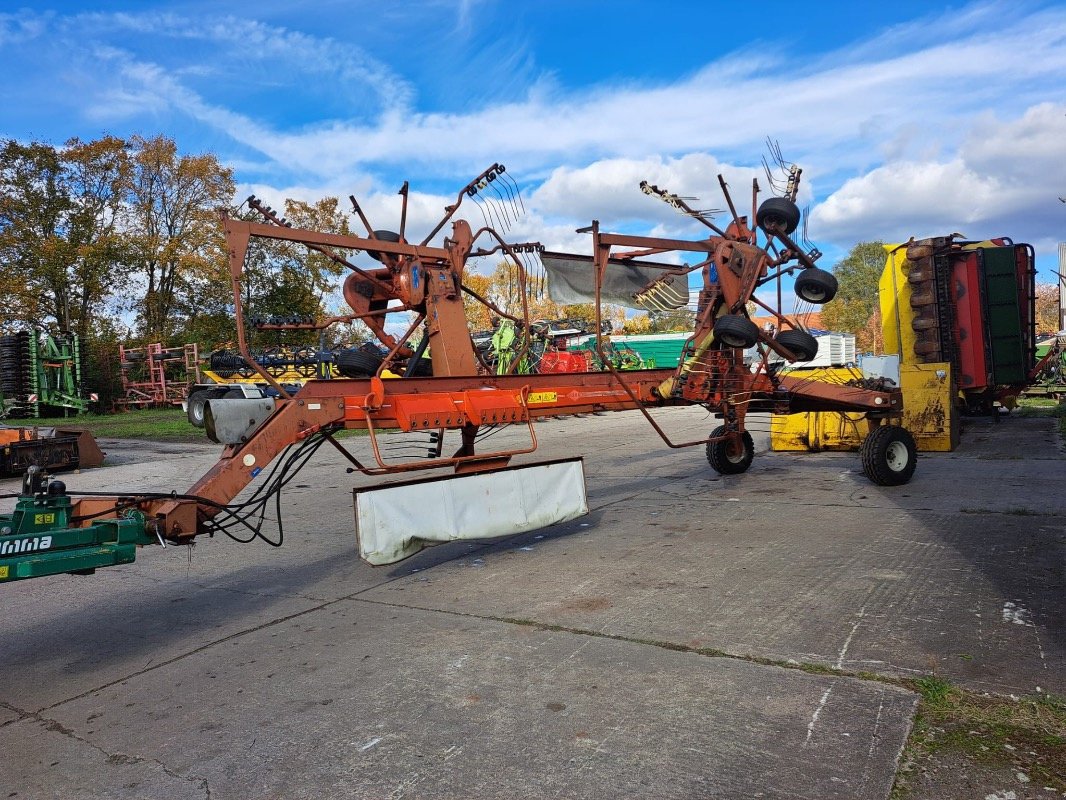 Schwader tip Kuhn GA7302 DL, Gebrauchtmaschine in Liebenwalde (Poză 2)