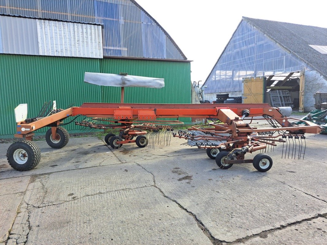 Schwader van het type Kuhn GA7302 DL, Gebrauchtmaschine in Liebenwalde (Foto 16)