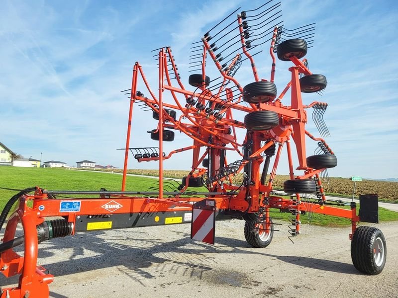 Schwader от тип Kuhn GA7501+ 2-Kreisel-Mittelschwader, Gebrauchtmaschine в St. Marienkirchen (Снимка 1)