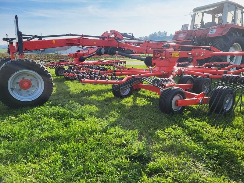 Schwader del tipo Kuhn GA7501+ 2-Kreisel-Mittelschwader, Gebrauchtmaschine en St. Marienkirchen (Imagen 10)