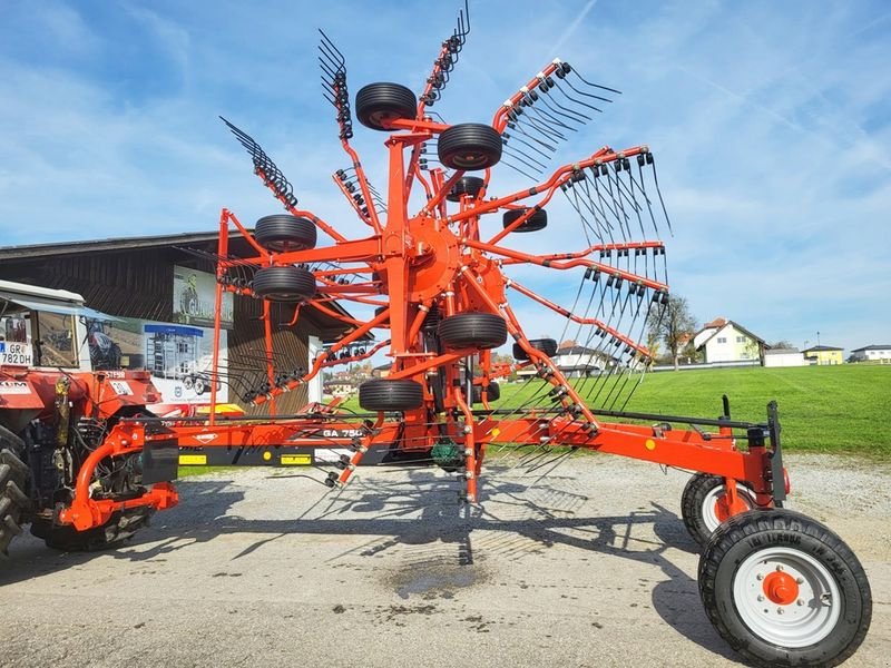 Schwader tip Kuhn GA7501+ 2-Kreisel-Mittelschwader, Gebrauchtmaschine in St. Marienkirchen (Poză 4)