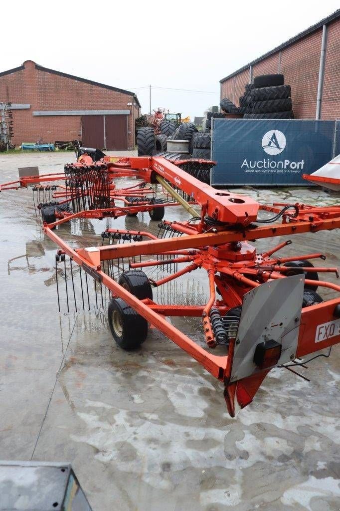 Schwader del tipo Kuhn GA7822, Gebrauchtmaschine en Antwerpen (Imagen 3)