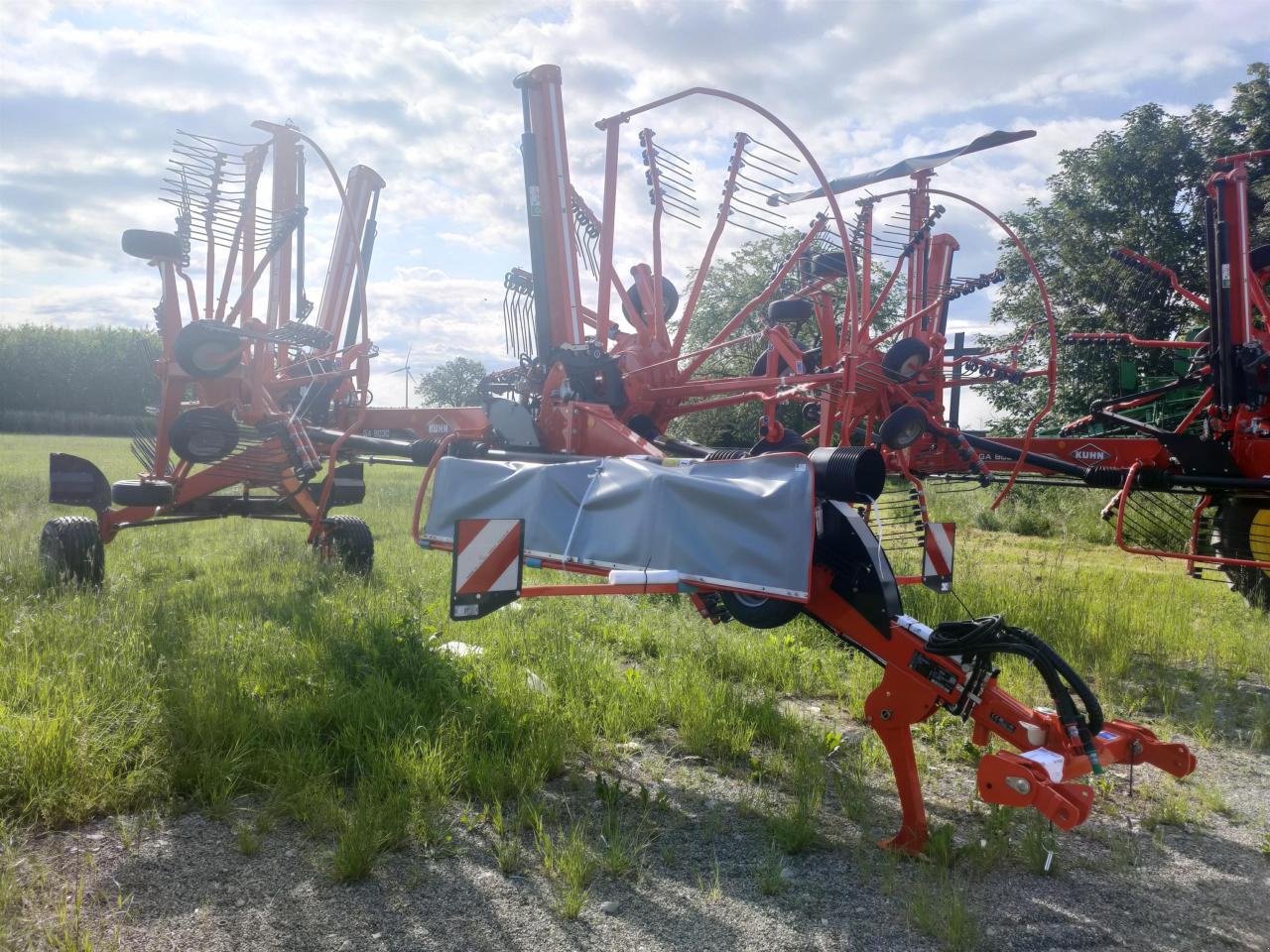 Schwader of the type Kuhn GA8030, Neumaschine in Schopfloch (Picture 1)