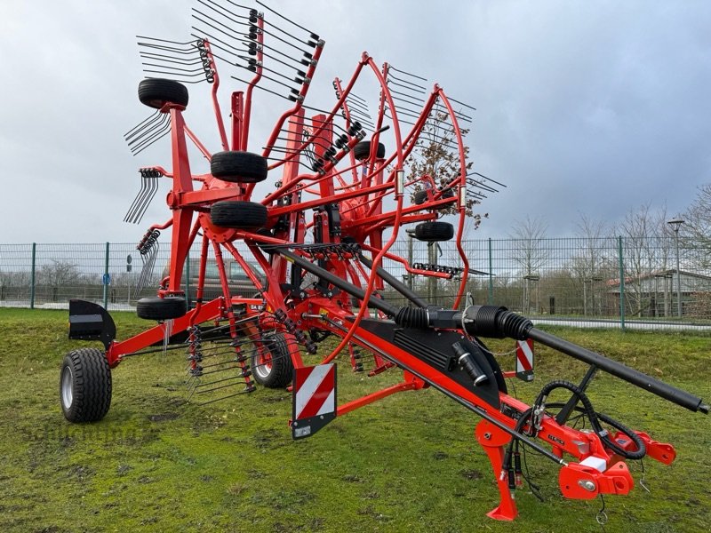 Schwader typu Kuhn GA8131, Neumaschine v Marxen (Obrázek 1)