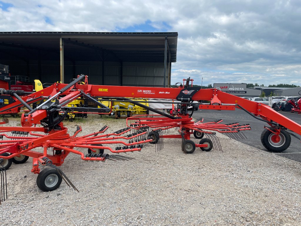 Schwader tip Kuhn GA9030 ( DESTOCKAGE ), Gebrauchtmaschine in YTRAC (Poză 8)