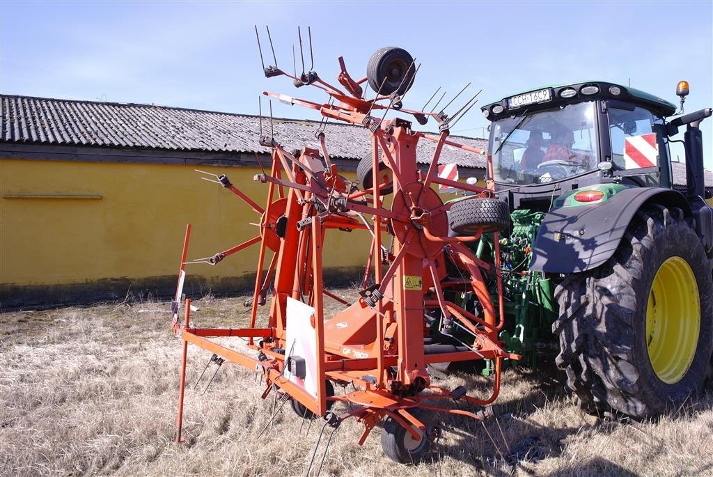 Schwader tip Kuhn GF 7802, Gebrauchtmaschine in  (Poză 1)