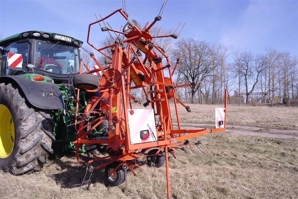 Schwader tip Kuhn GF 7802, Gebrauchtmaschine in  (Poză 2)