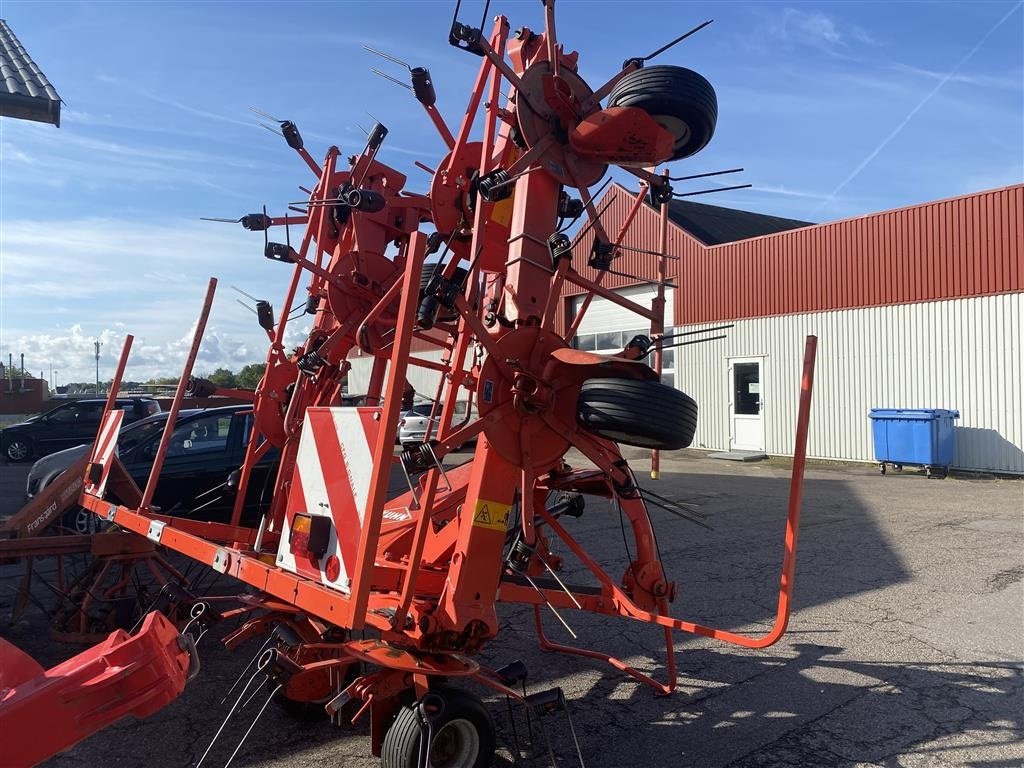 Schwader del tipo Kuhn GF 8702, Gebrauchtmaschine en Helsinge (Imagen 5)