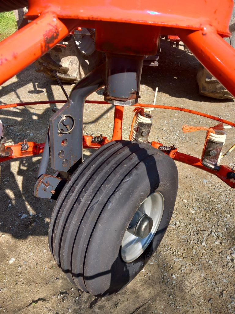 Schwader van het type Kuhn Haybob 360, Gebrauchtmaschine in SAINT PIERRE DES LANDES (Foto 4)