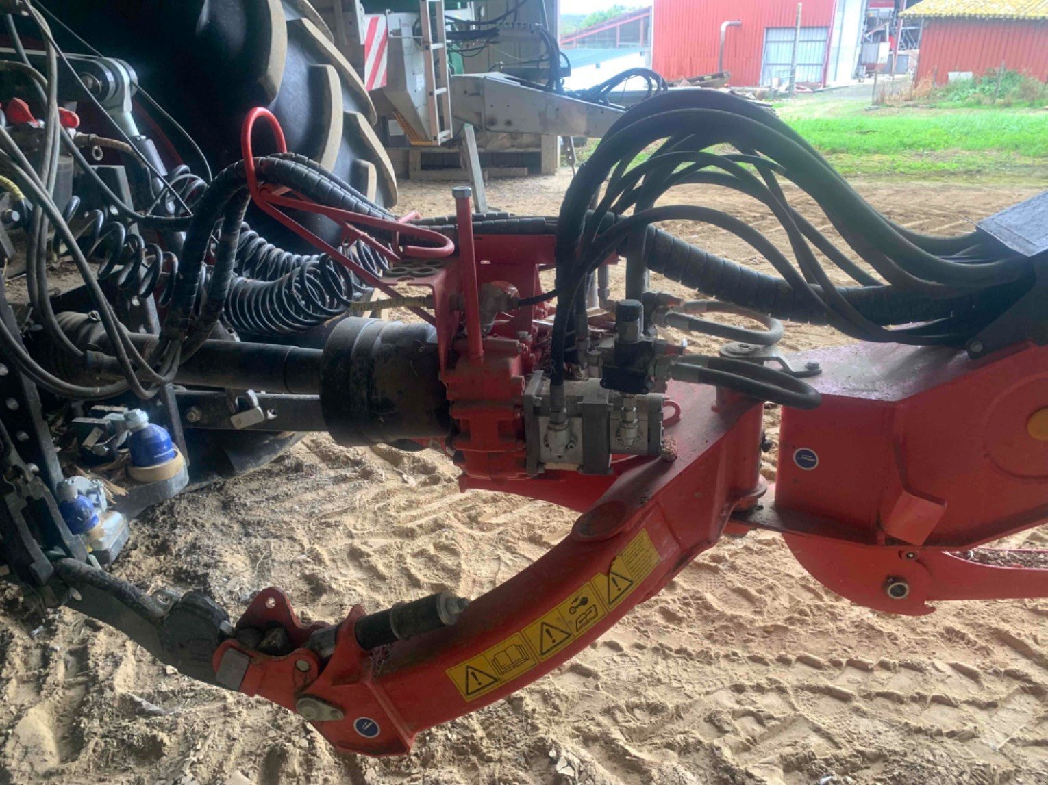 Schwader za tip Kuhn MAXX 950, Gebrauchtmaschine u ORLEIX (Slika 11)