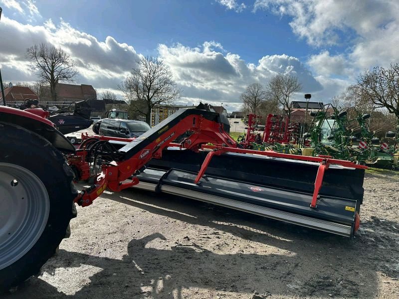 Schwader van het type Kuhn Merge Maxx 950, Gebrauchtmaschine in Liebenwalde (Foto 2)