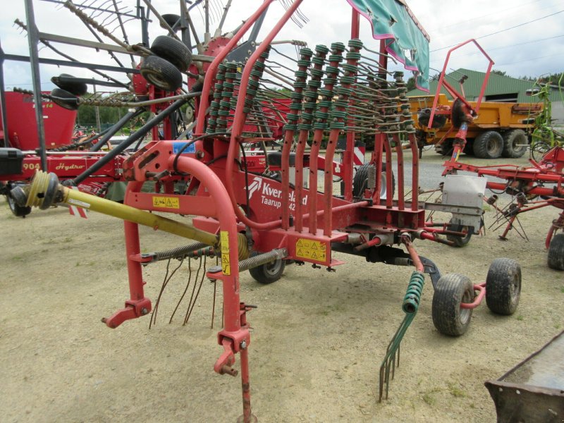 Schwader van het type Kverneland ANDAINEUR, Gebrauchtmaschine in PLOUIGNEAU (Foto 1)