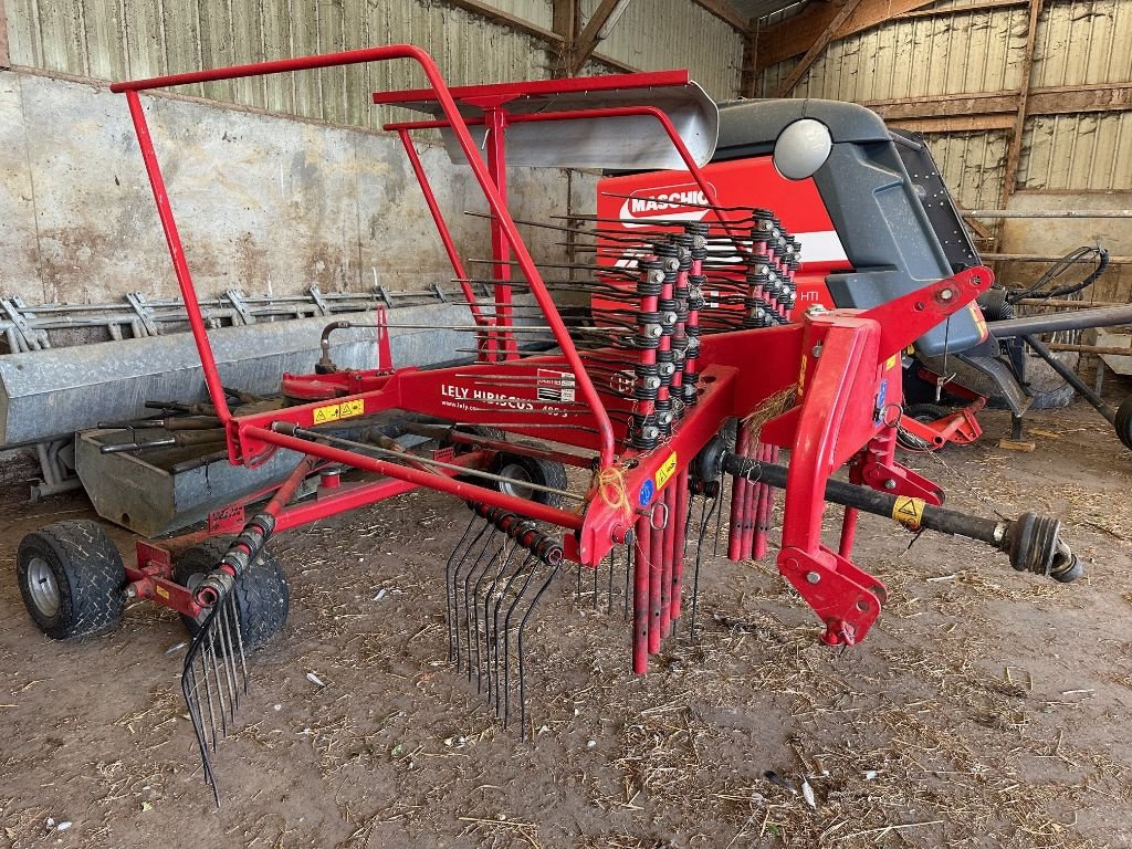 Schwader des Typs Lely HIBISCUS 485S, Gebrauchtmaschine in LISIEUX (Bild 1)