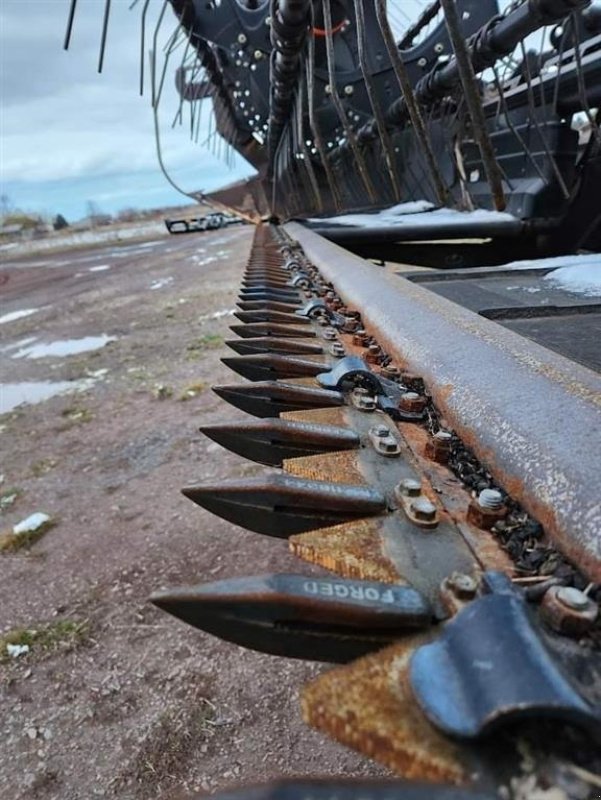 Schwader del tipo MacDon M150, Gebrauchtmaschine en Hjørring (Imagen 4)