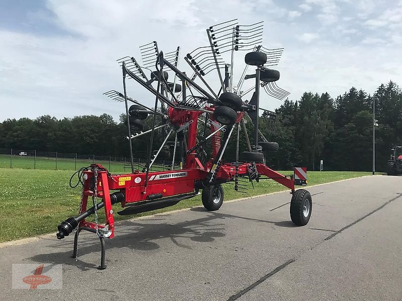 Schwader του τύπου Massey Ferguson MF RK 762 TRC / Fella JURAS 801, Neumaschine σε Oederan (Φωτογραφία 1)