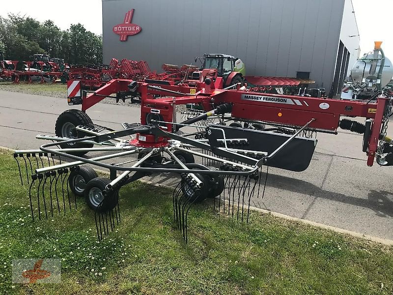 Schwader del tipo Massey Ferguson MF RK 762 TRC / Fella JURAS 801, Neumaschine en Oederan (Imagen 13)