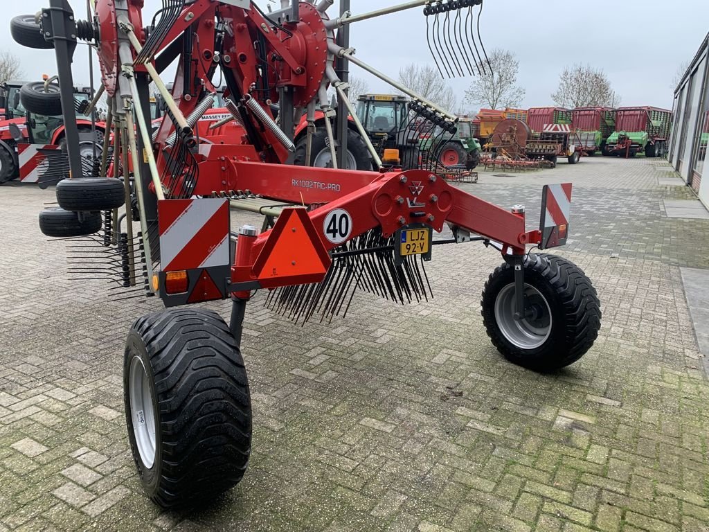 Schwader tip Massey Ferguson RK 1002 TRC PRO, Gebrauchtmaschine in MARIENHEEM (Poză 8)