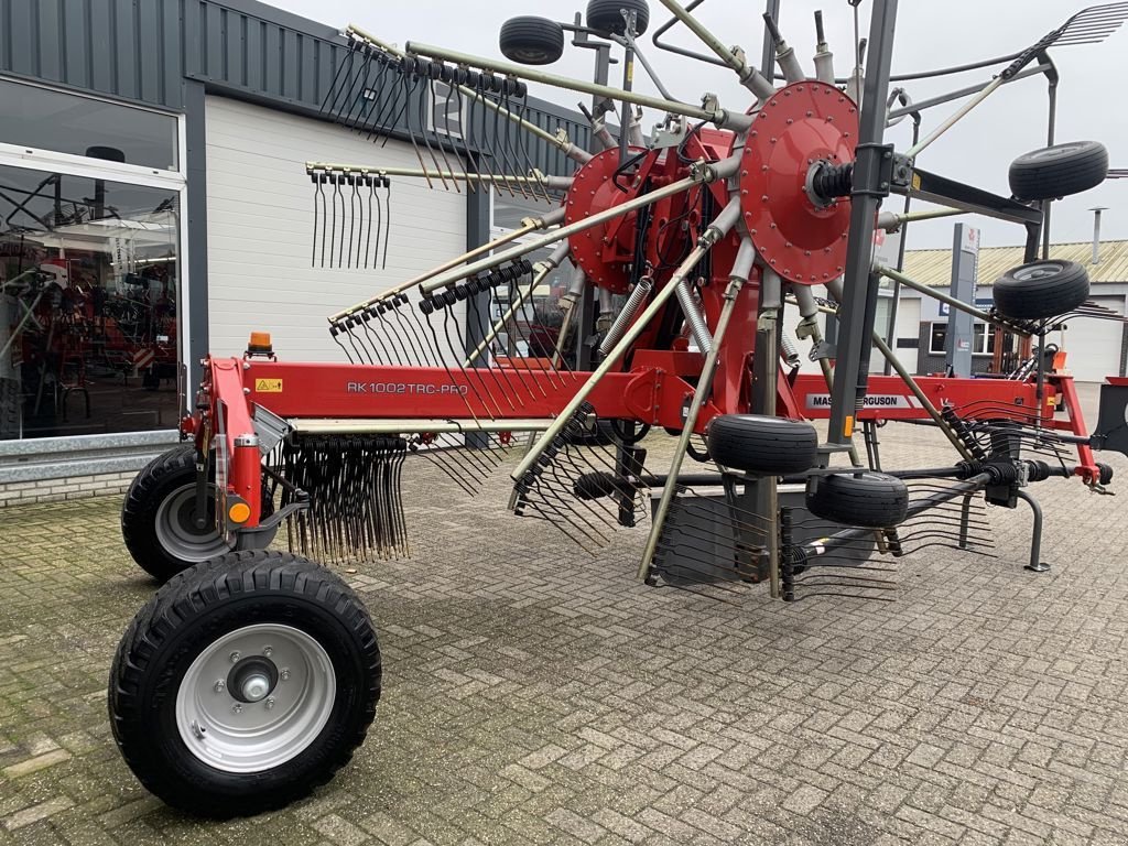 Schwader du type Massey Ferguson RK 1002 TRC PRO, Gebrauchtmaschine en MARIENHEEM (Photo 9)