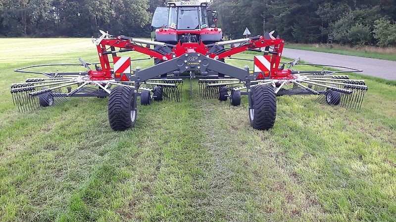 Schwader van het type Massey Ferguson RK 1002 TRC, Neumaschine in Itterbeck (Foto 17)