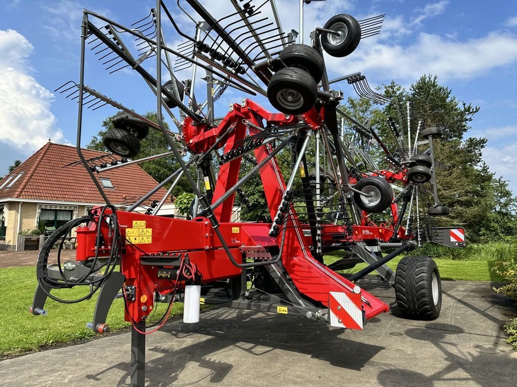 Schwader del tipo Massey Ferguson RK 1254 TRC-EC, Neumaschine en MARIENHEEM (Imagen 4)