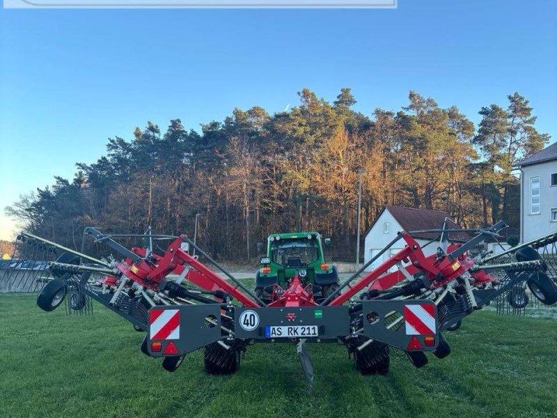 Schwader Türe ait Massey Ferguson RK 1254 TRC, Gebrauchtmaschine içinde Nabburg (resim 1)