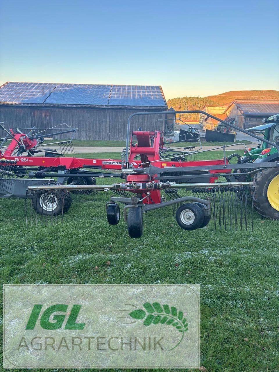 Schwader tip Massey Ferguson RK 1254 TRC, Gebrauchtmaschine in Nabburg (Poză 3)