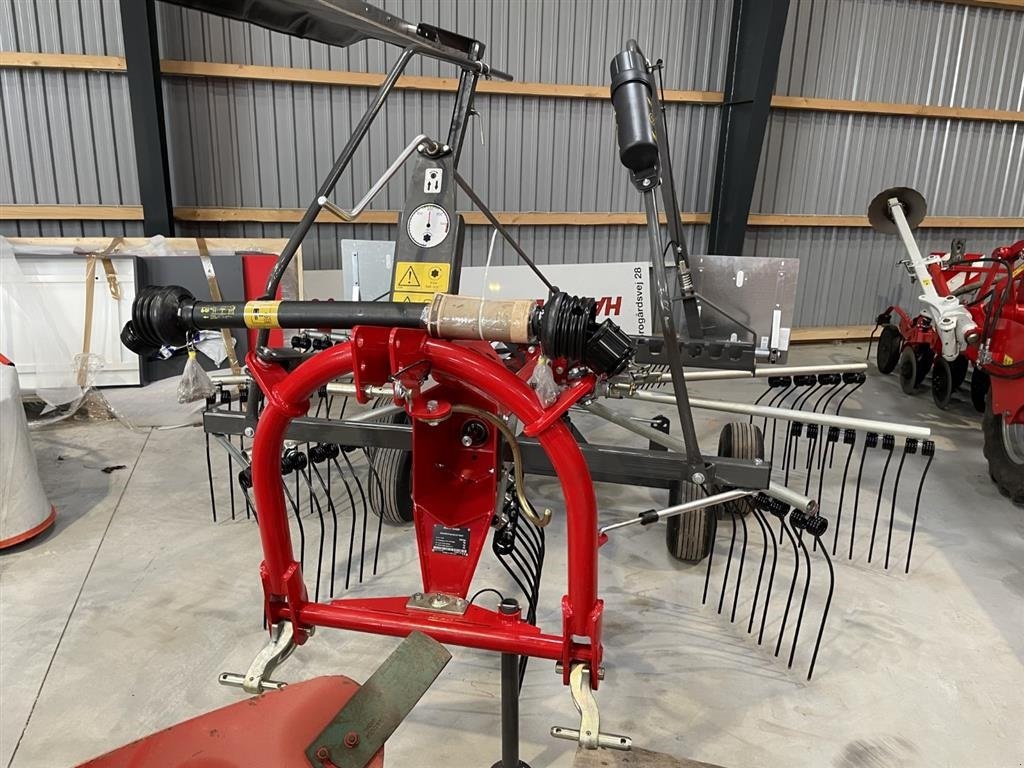 Schwader del tipo Massey Ferguson RK 391 DN, Gebrauchtmaschine en Hadsten (Imagen 2)